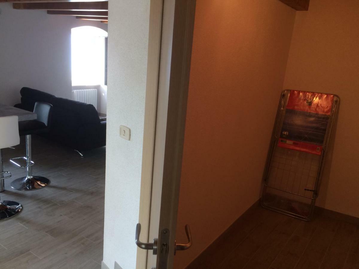 Appartamento Cadelagnel Castelletto Di Brenzone Εξωτερικό φωτογραφία